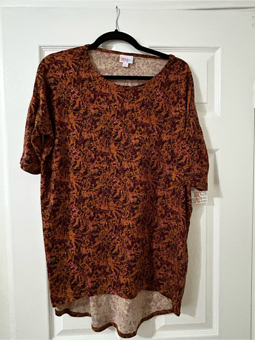 LuLaRoe Rust Floral Short Sleeve Tunic with Pink & Black Accents